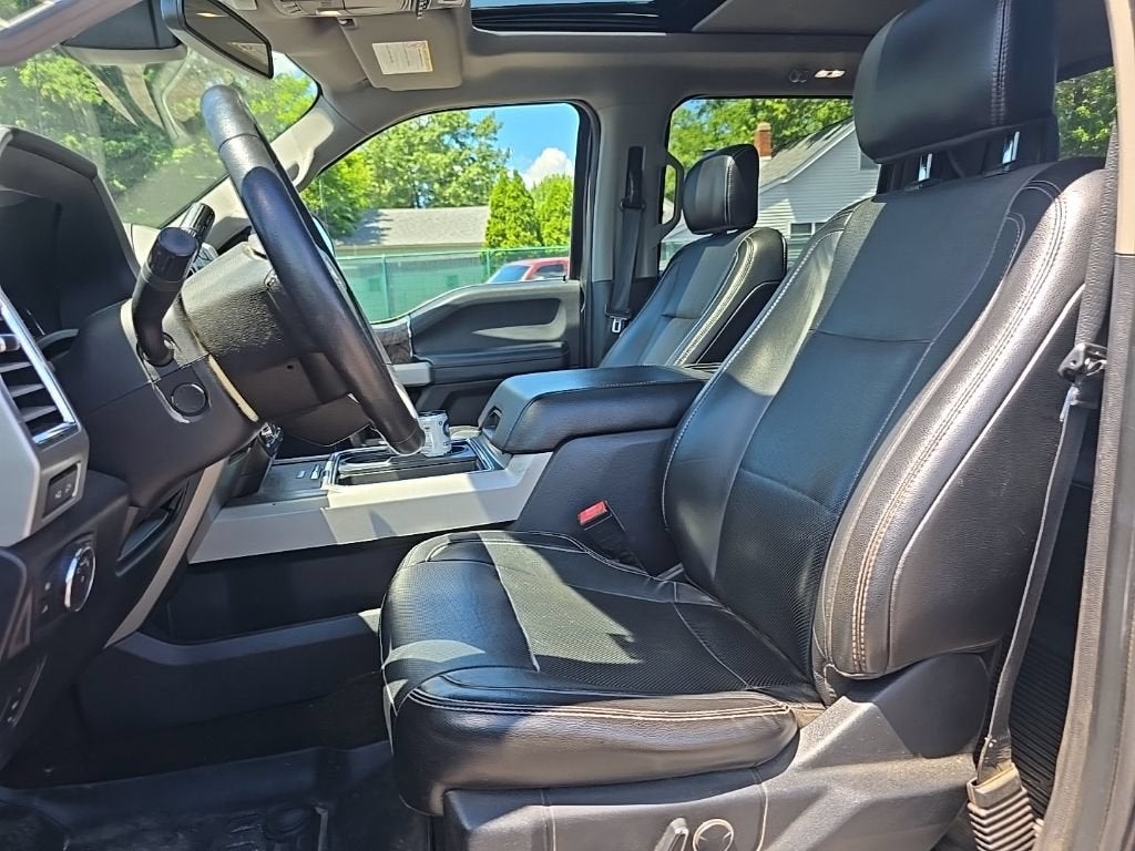 2017 Ford Super Duty F-350 SRW Platinum