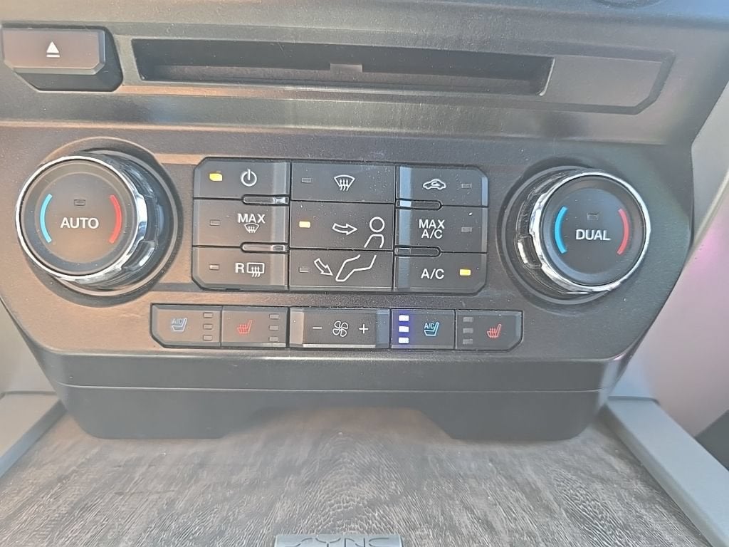 2017 Ford Super Duty F-350 SRW Platinum