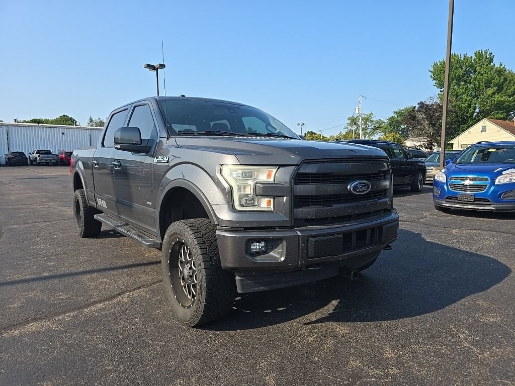 2015 Ford F-150 4WD SuperCrew 157" XLT w/HD Payload Pkg