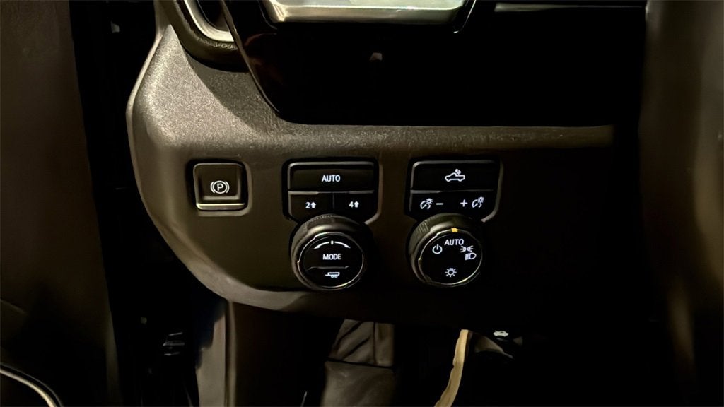 2022 Chevrolet Silverado 1500 LT (2FL)