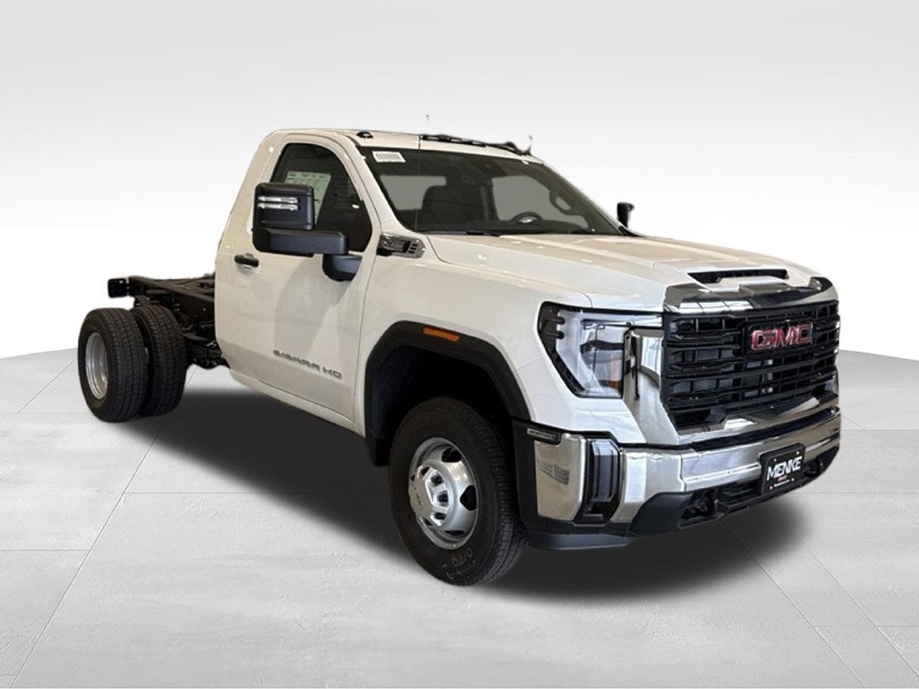 2026 GMC Sierra 3500 HD Chassis Cab Pro