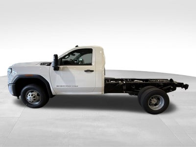 2026 GMC Sierra 3500 HD Chassis Cab Pro
