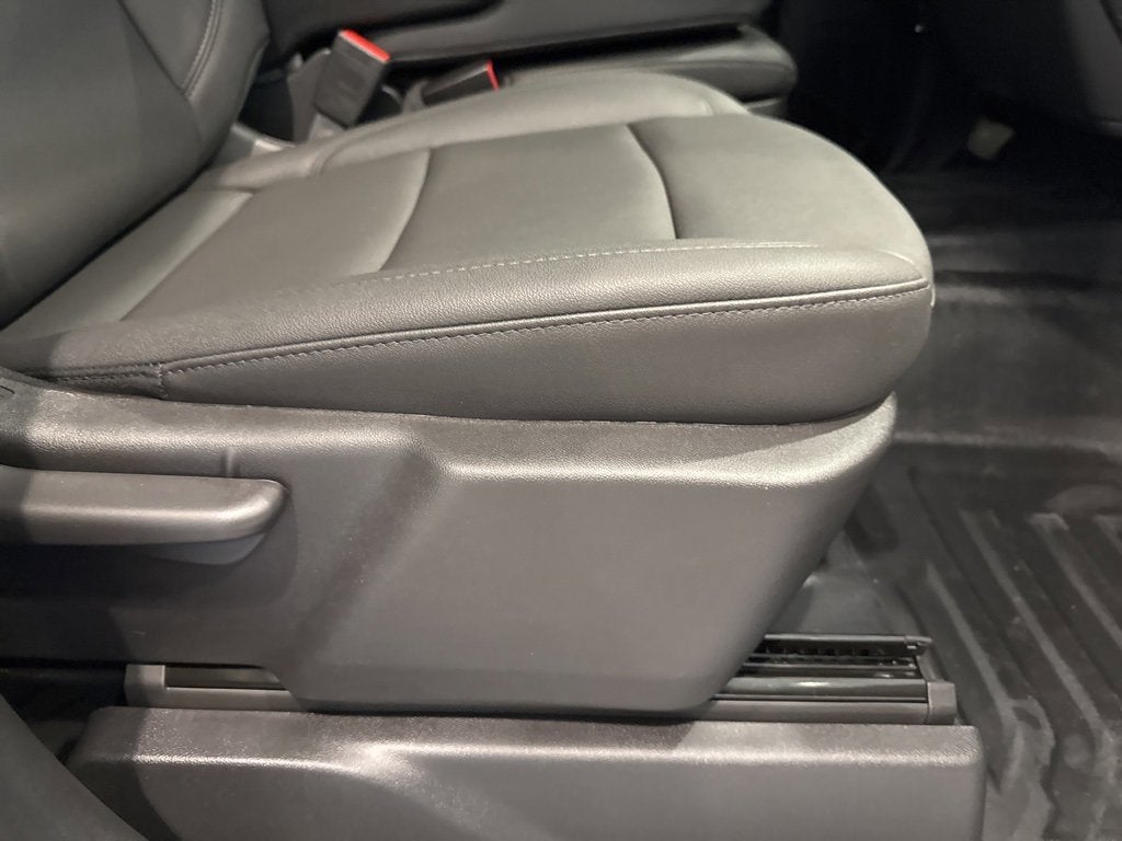 2025 GMC Sierra 3500 HD Chassis Cab Pro