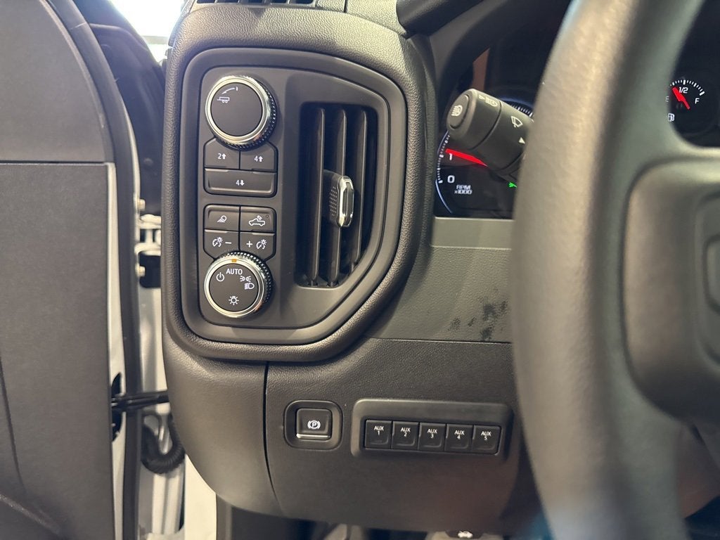 2025 GMC Sierra 3500 HD Chassis Cab Pro