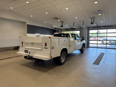 2025 GMC Sierra 3500 HD Chassis Cab Pro