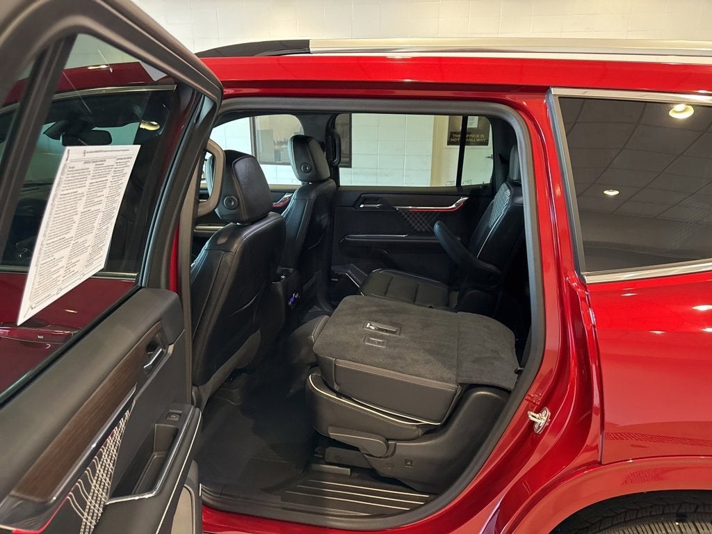 2024 GMC Acadia Denali