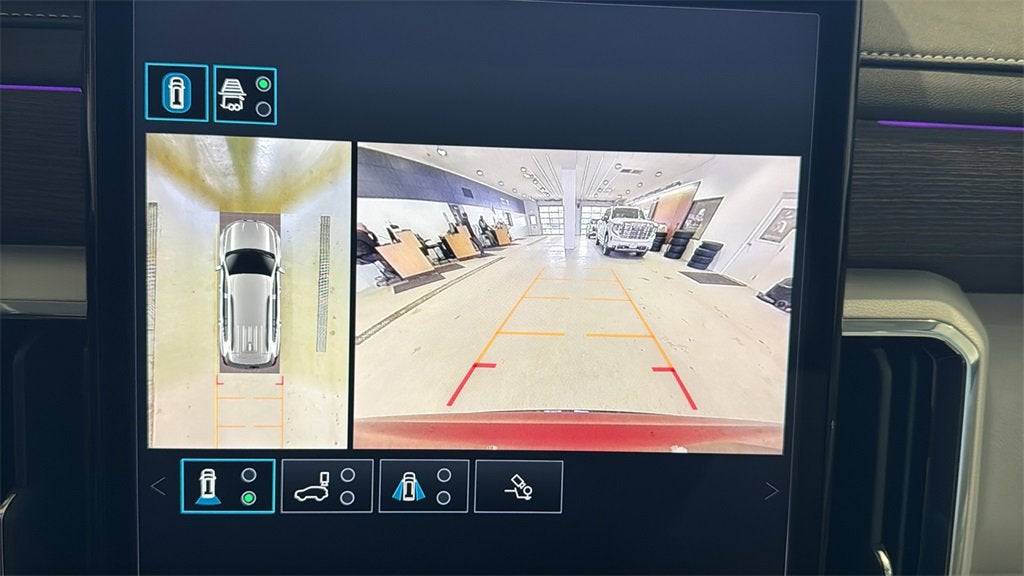 2024 GMC Acadia Denali