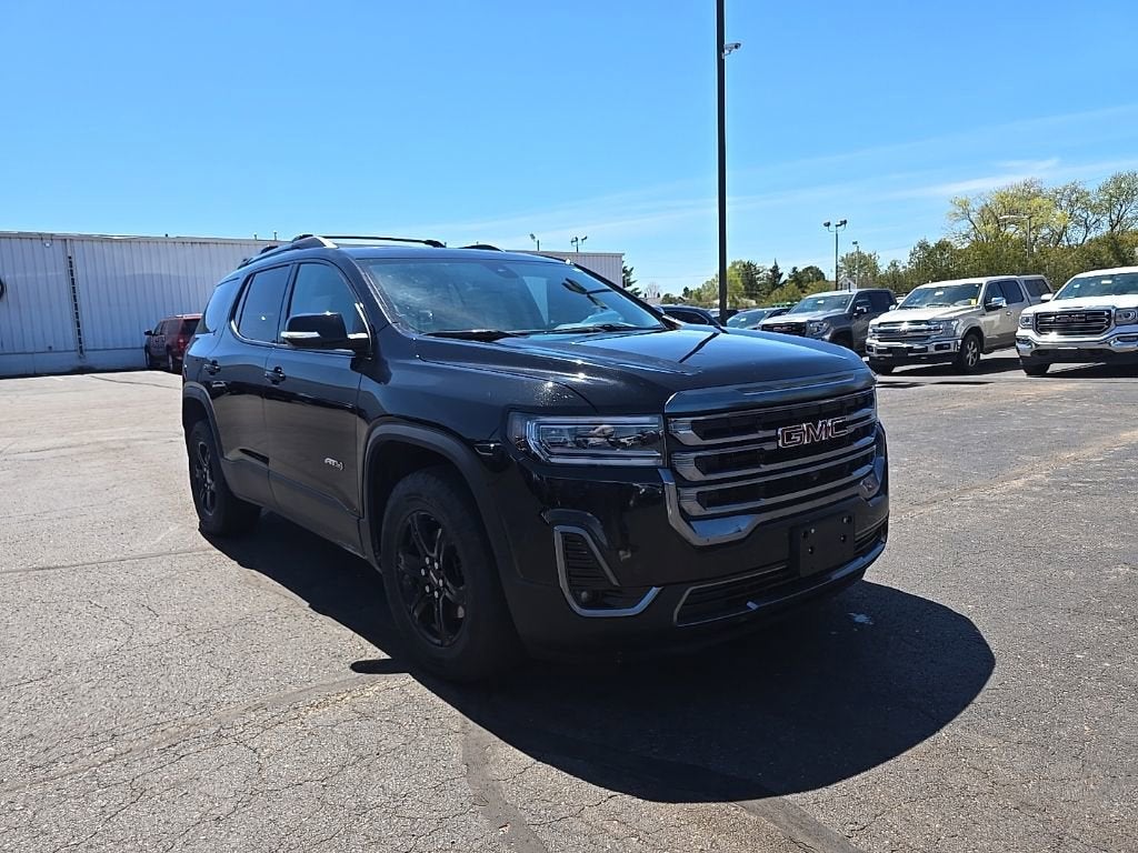 2023 GMC Acadia AT4