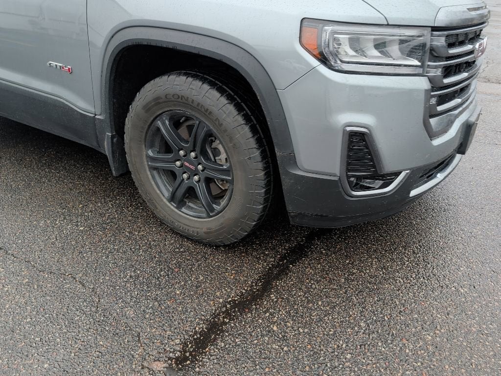2023 GMC Acadia AT4