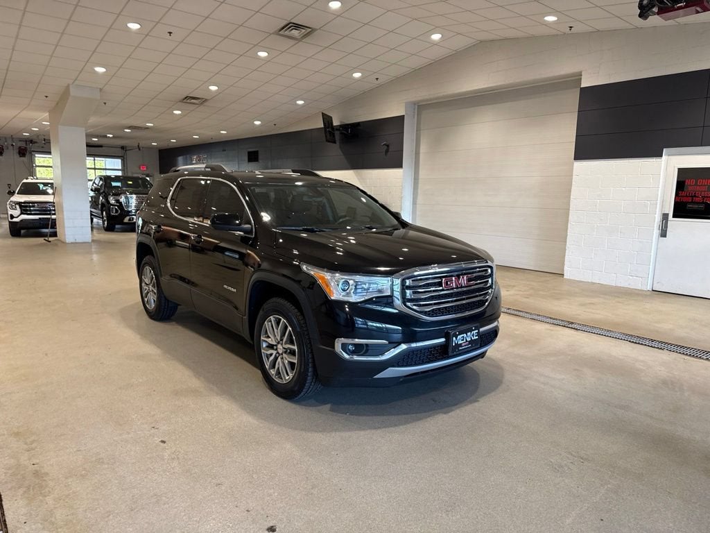 2017 GMC Acadia SLE