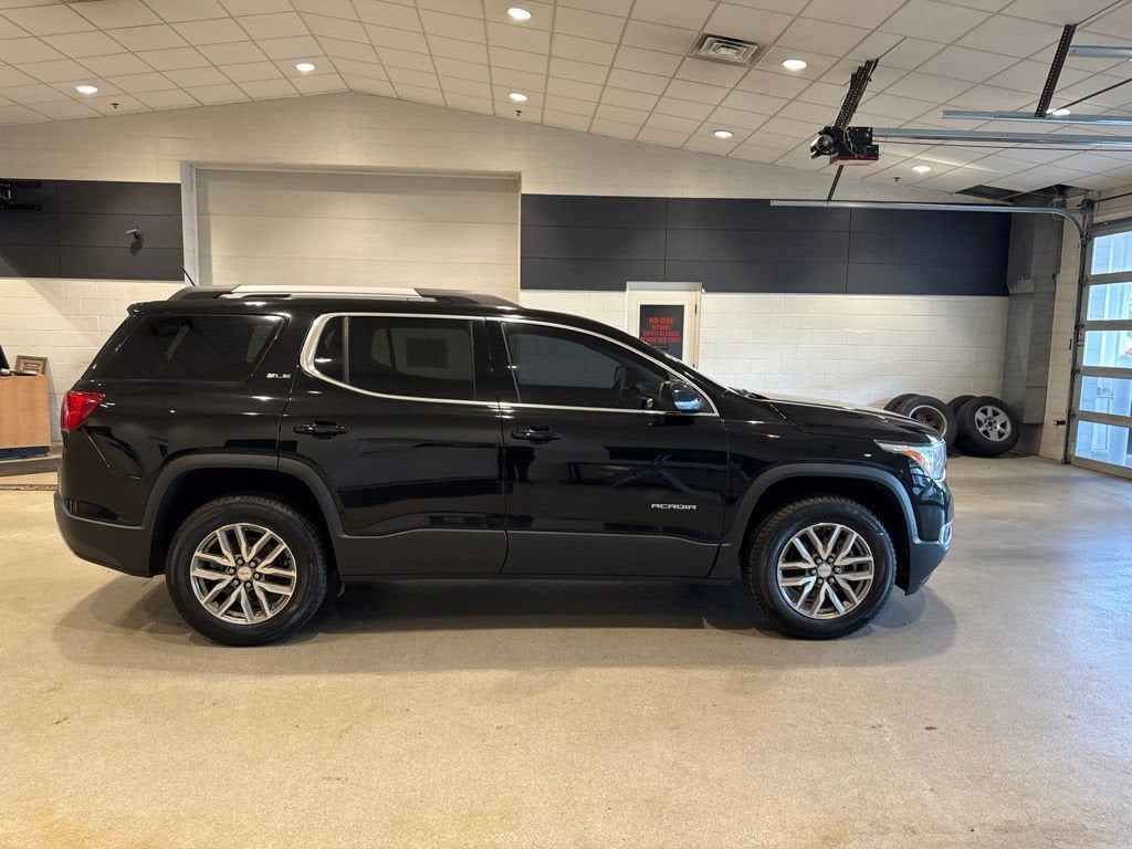 2017 GMC Acadia SLE
