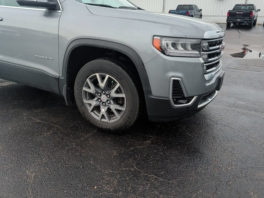 2023 GMC Acadia SLT