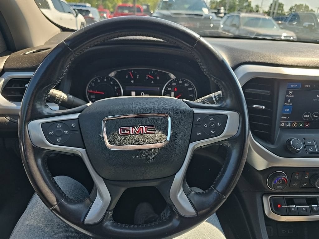 2021 GMC Acadia SLT