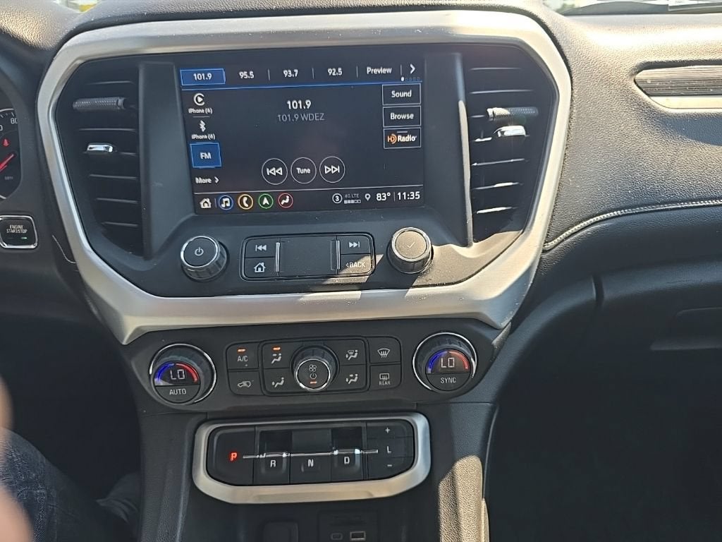 2021 GMC Acadia SLT