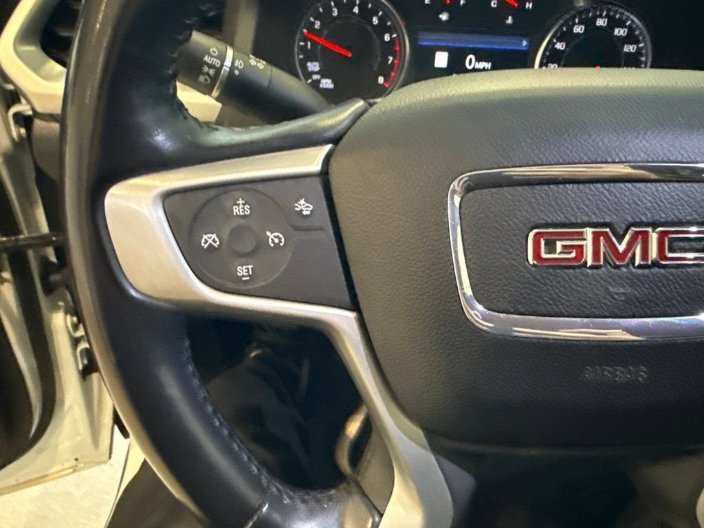 2021 GMC Acadia SLT