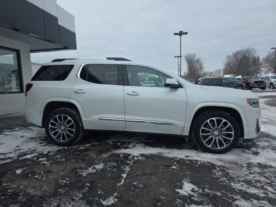 2023 GMC Acadia Denali