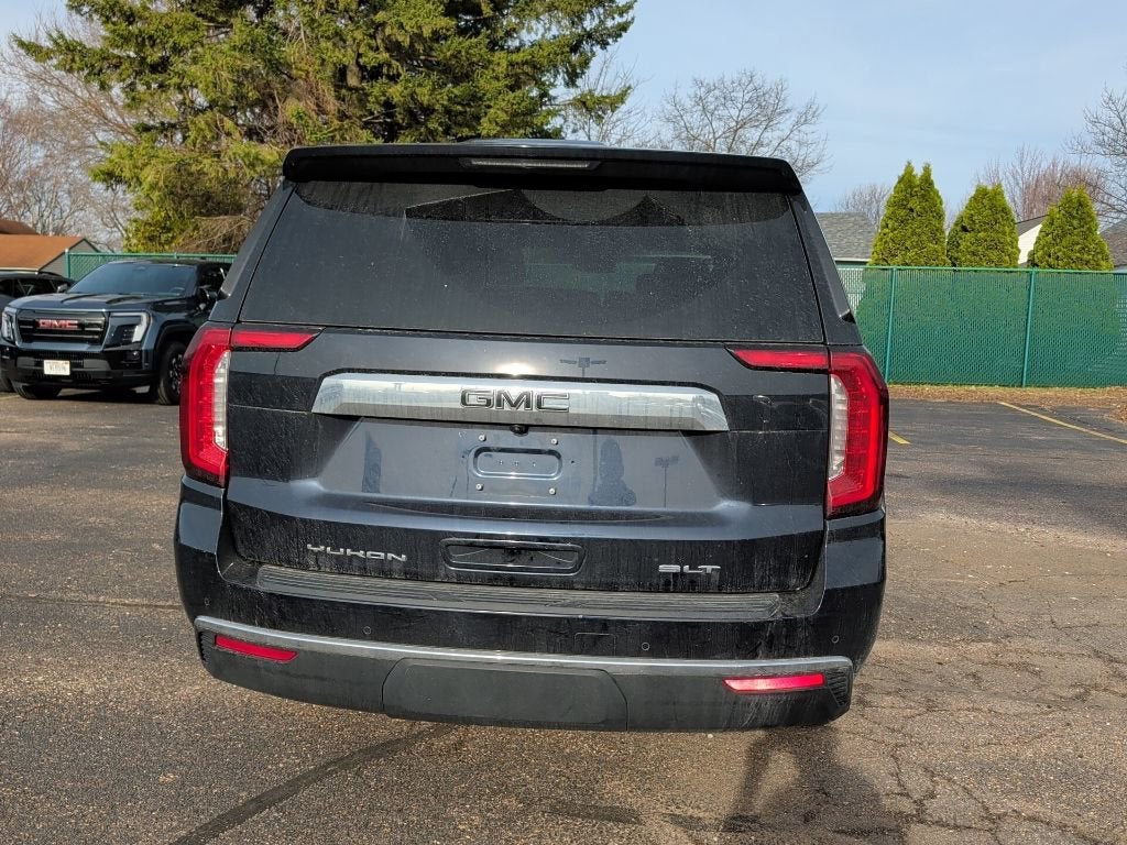 2024 GMC Yukon SLT