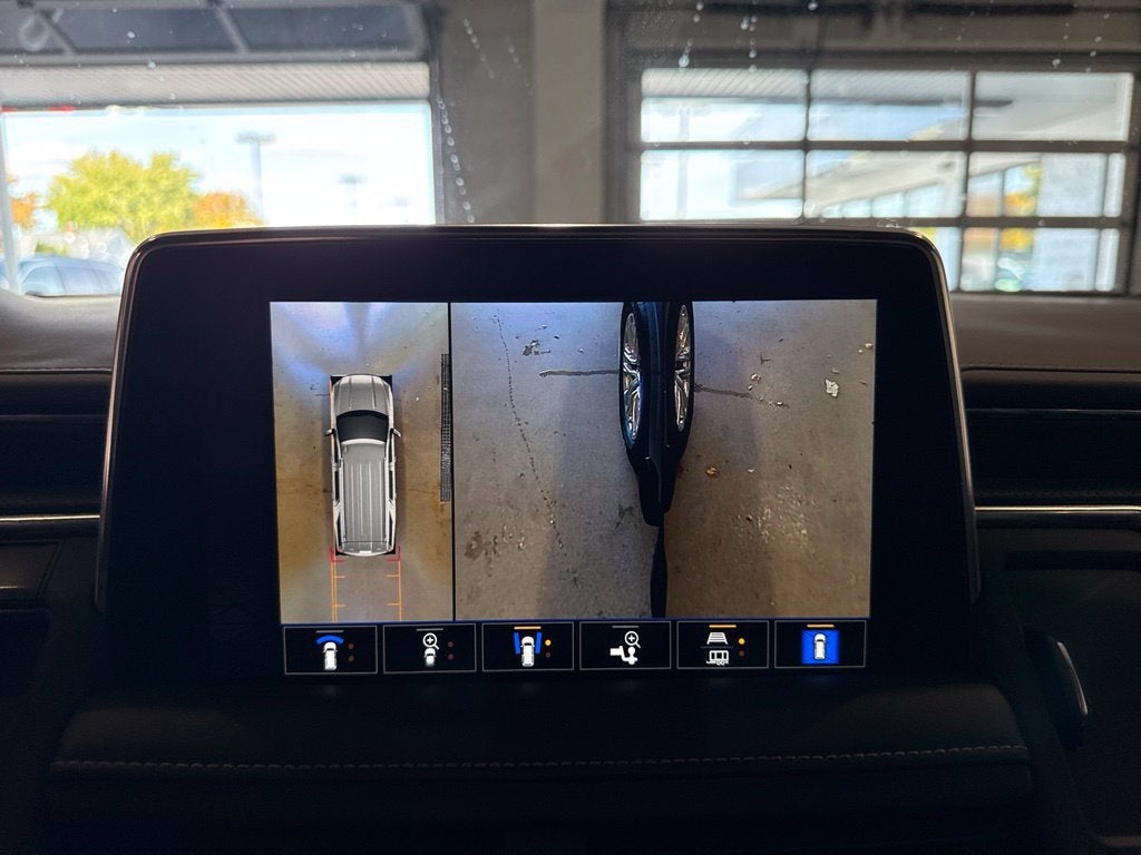 2023 GMC Yukon XL SLT