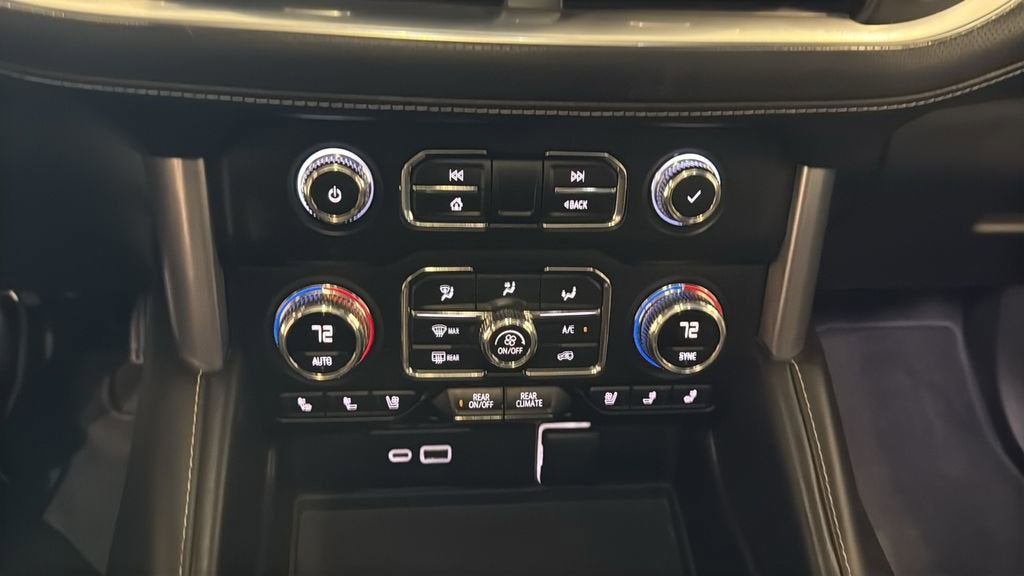 2022 GMC Yukon XL SLT