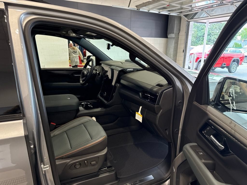 2026 GMC Yukon XL AT4 - Photo 12