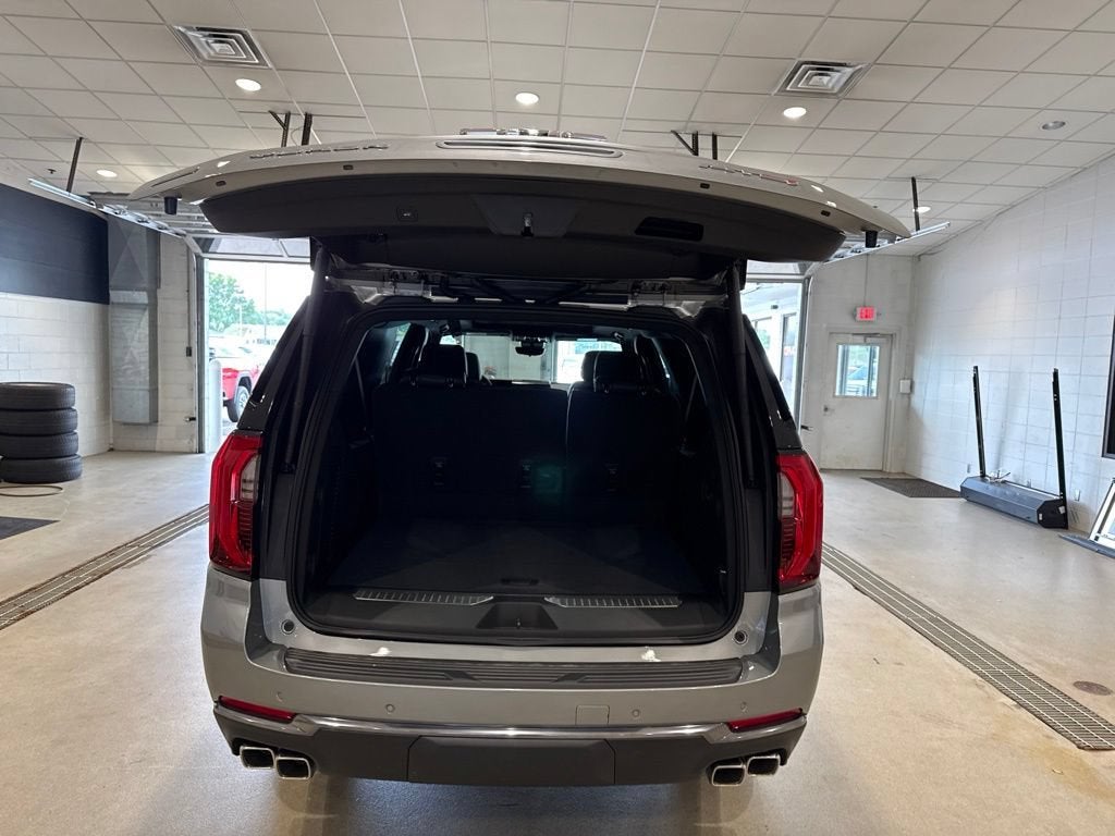 2026 GMC Yukon XL AT4 - Photo 16