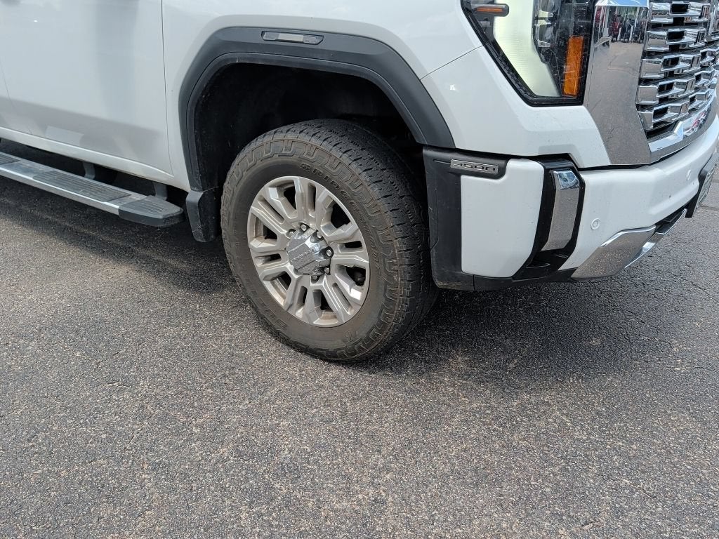 2024 GMC Sierra 3500 HD Denali