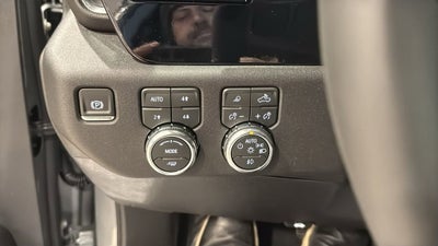 2026 GMC Sierra 3500 HD SLT DRW