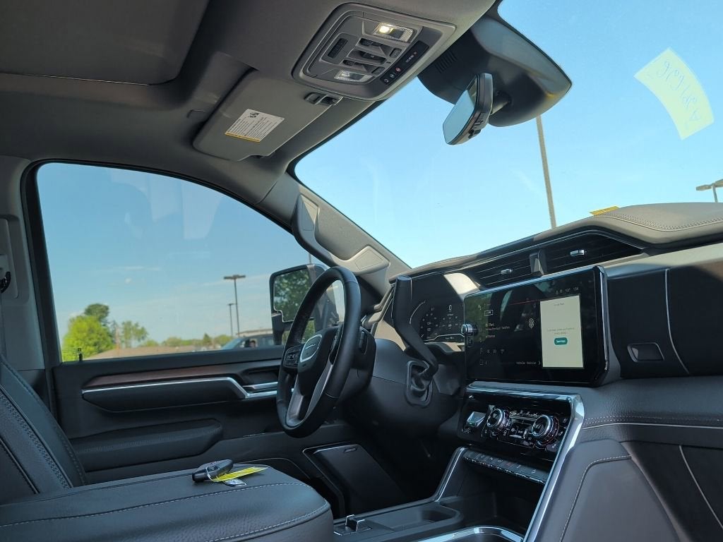 2025 GMC Sierra 3500 HD Denali