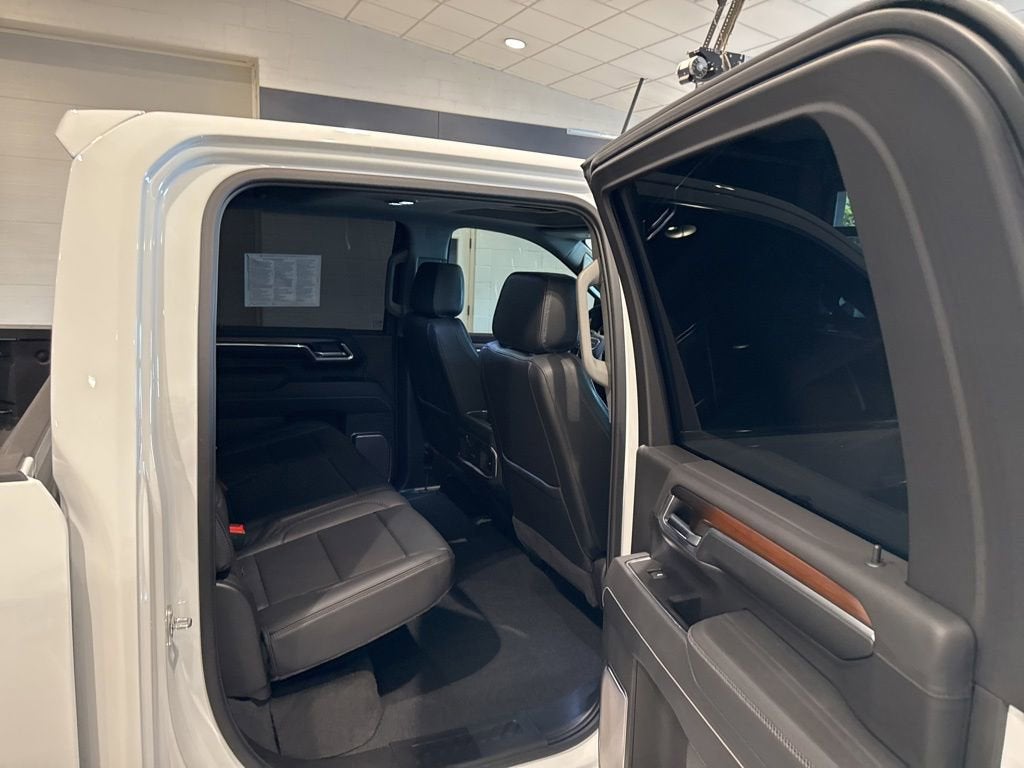 2025 GMC Sierra 3500 HD Denali