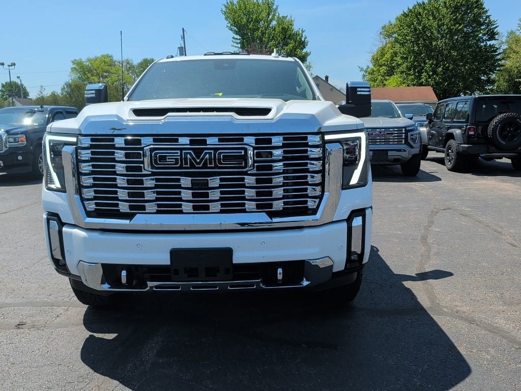 2025 GMC Sierra 3500 HD Denali