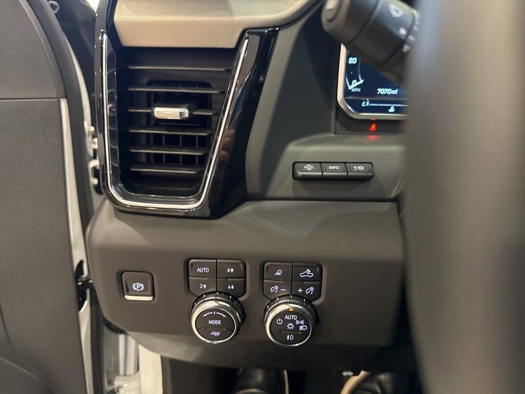2025 GMC Sierra 3500 HD Denali