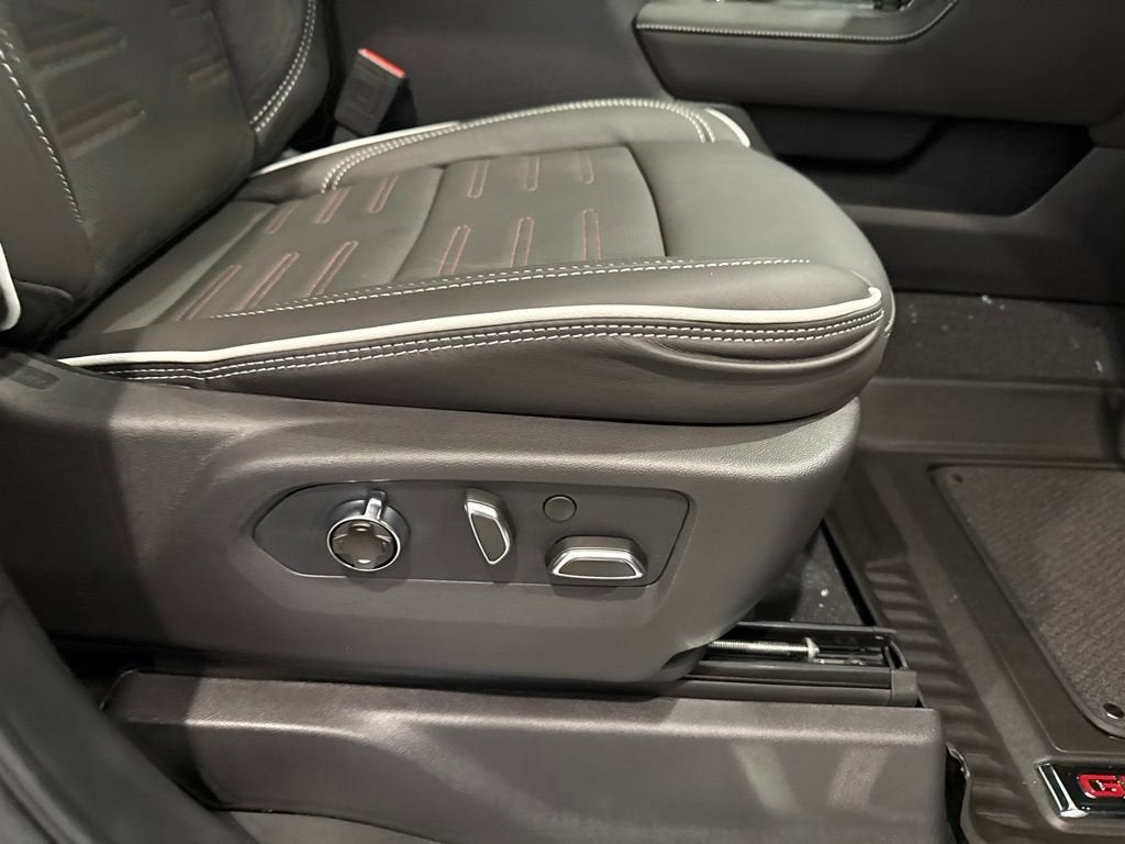 2026 GMC Sierra 2500HD AT4X - Photo 13