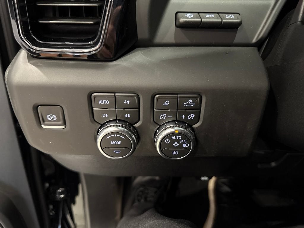 2026 GMC Sierra 2500HD AT4X - Photo 34