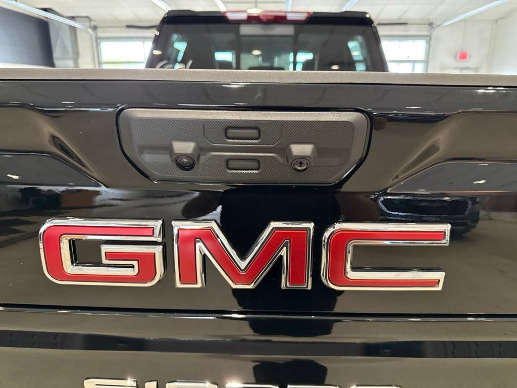 2026 GMC Sierra 2500HD AT4X - Photo 9