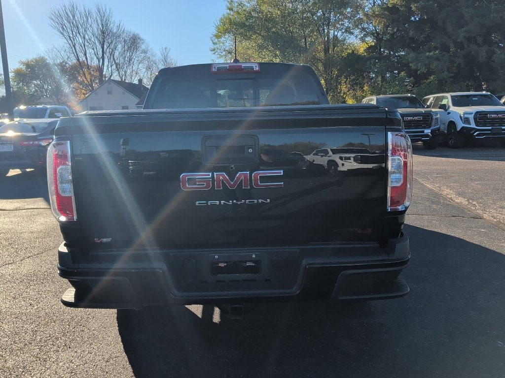 2022 GMC Canyon 4WD AT4 w/Leather