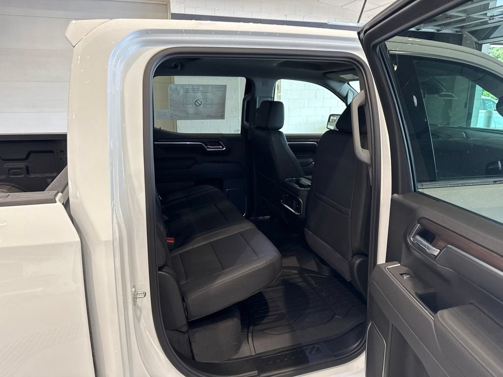 2026 GMC Sierra 1500 SLT - Photo 16