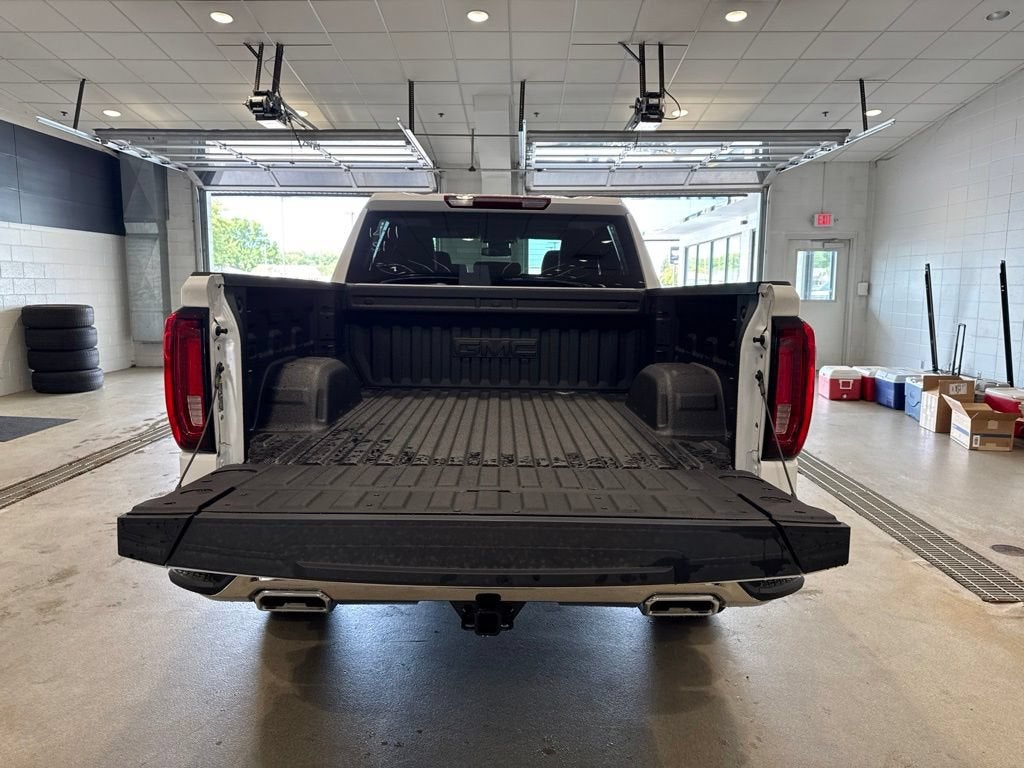 2026 GMC Sierra 1500 SLT - Photo 19