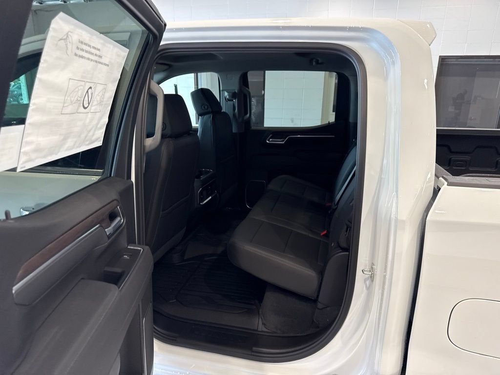 2026 GMC Sierra 1500 SLT - Photo 20
