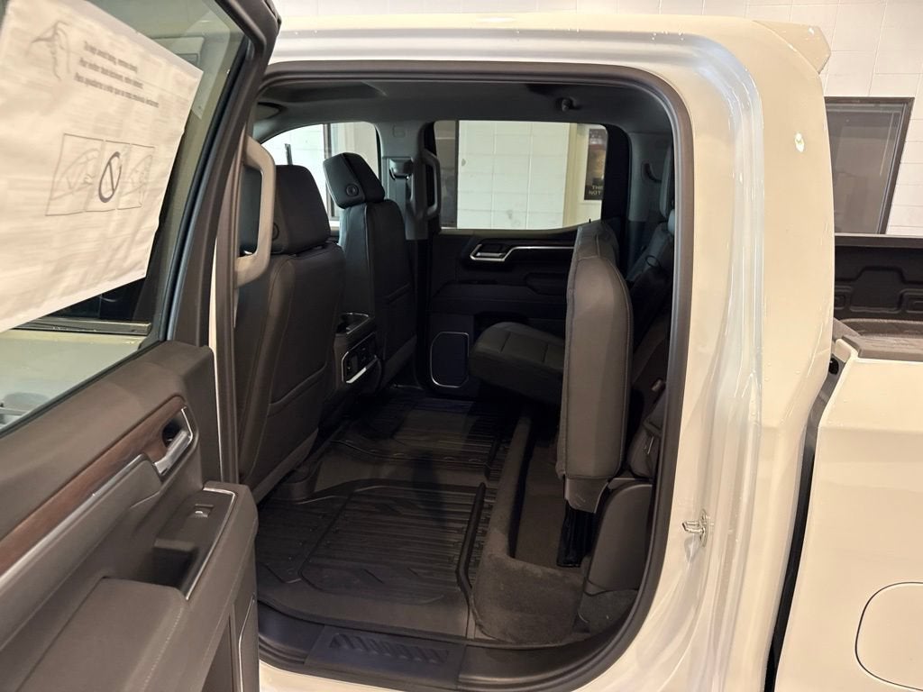 2026 GMC Sierra 1500 SLT - Photo 22