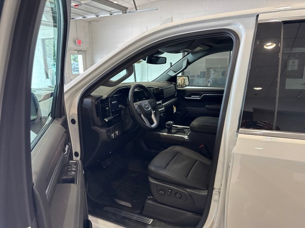 2026 GMC Sierra 1500 SLT - Photo 24