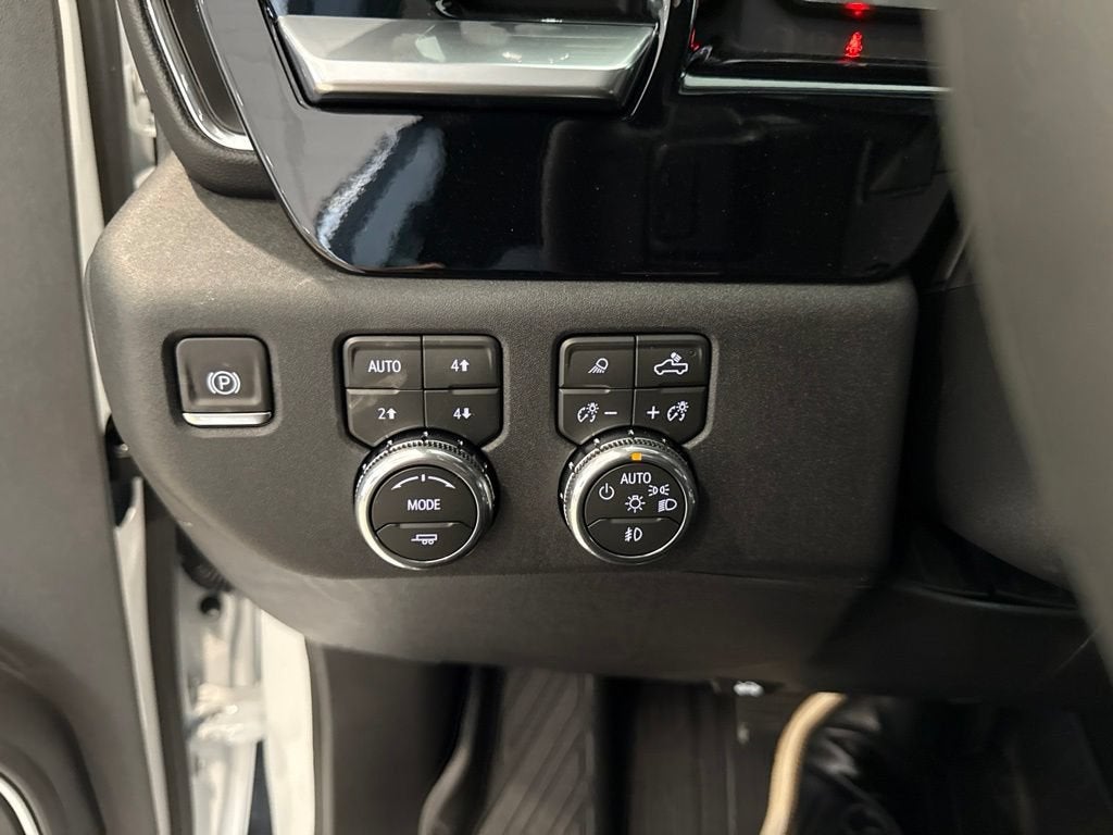 2026 GMC Sierra 1500 SLT - Photo 35