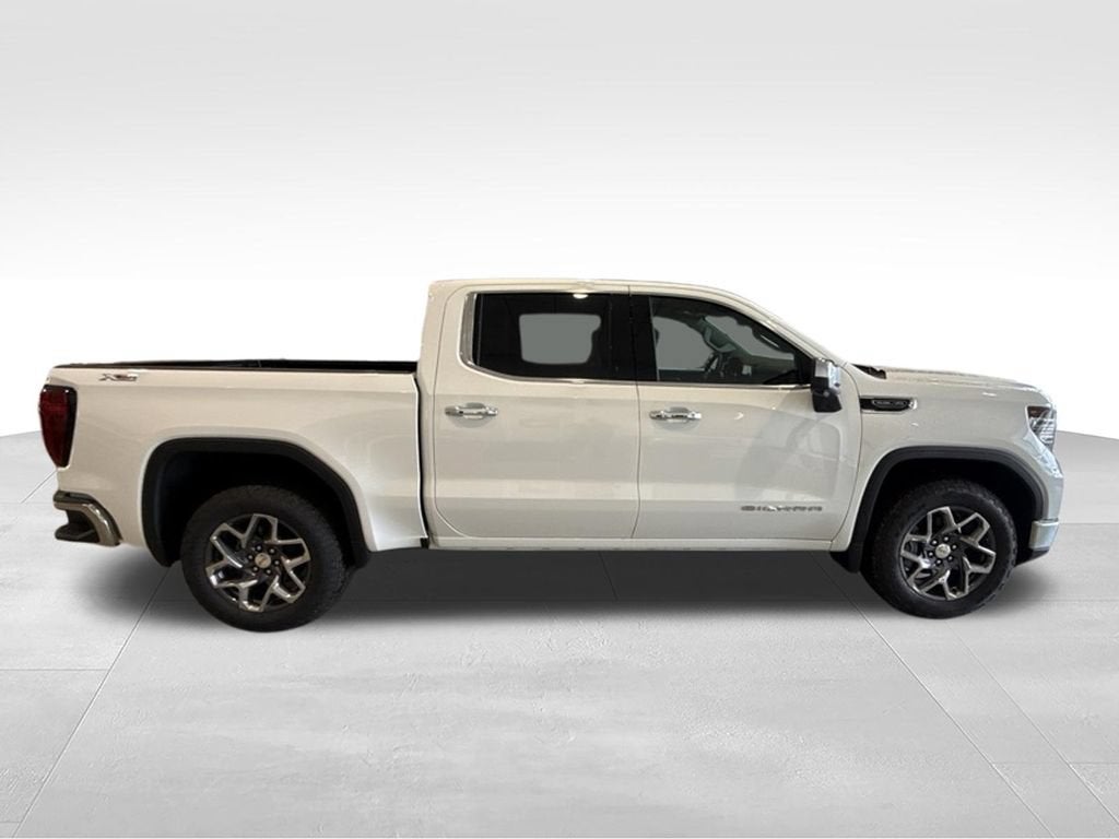 2026 GMC Sierra 1500 SLT - Photo 8