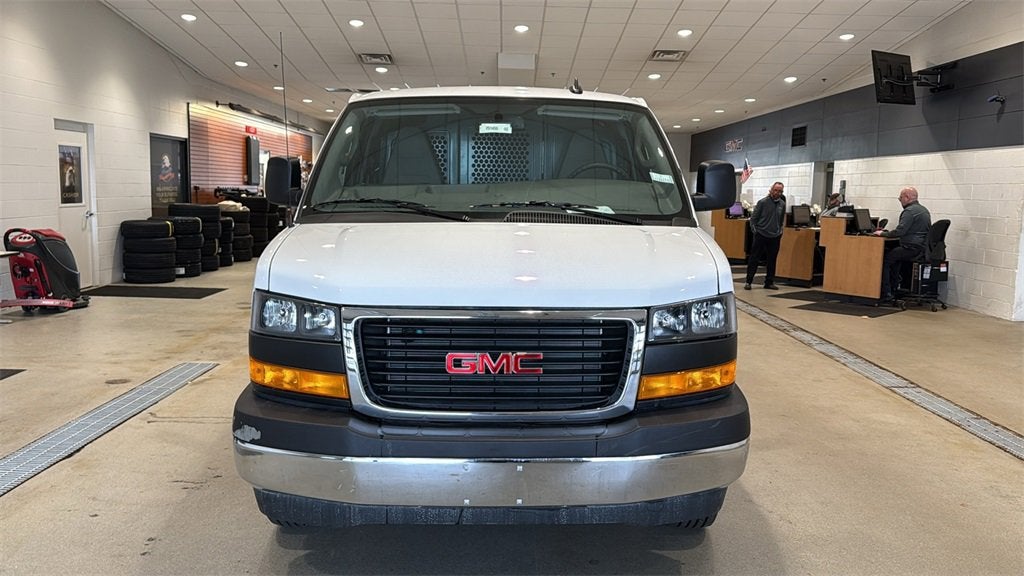 2025 GMC Savana Cargo 3500 Work Van