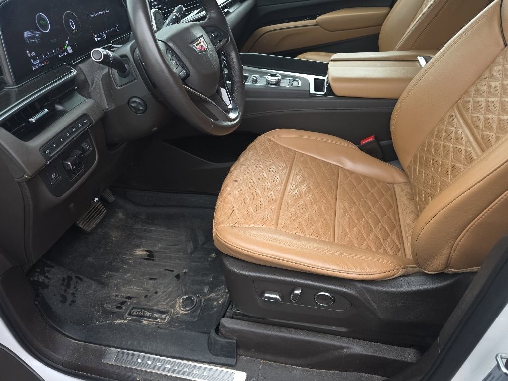 2023 Cadillac Escalade ESV Sport