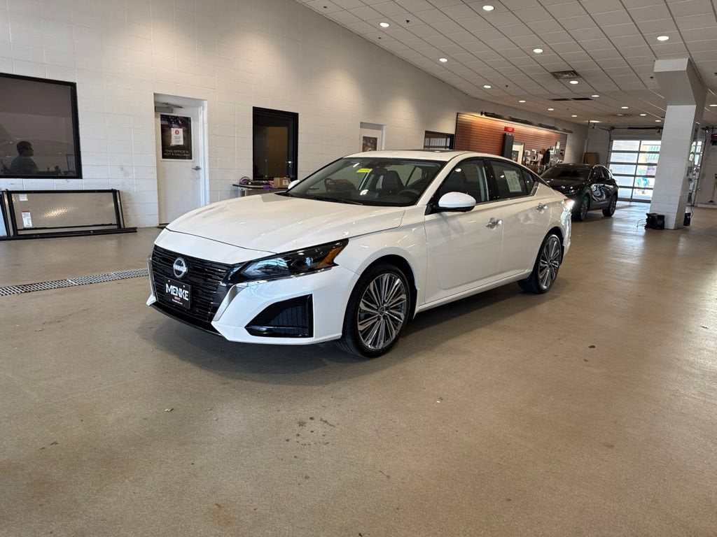 2025 Nissan Altima SL