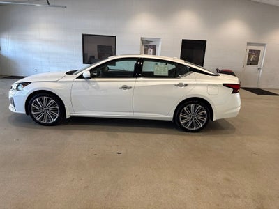 2025 Nissan Altima SL