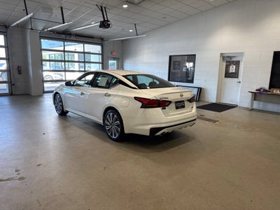 2025 Nissan Altima SL