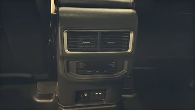 2024 Volkswagen Atlas 2.0T Peak Edition SEL