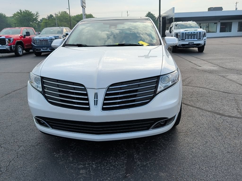 2018 Lincoln MKT Reserve