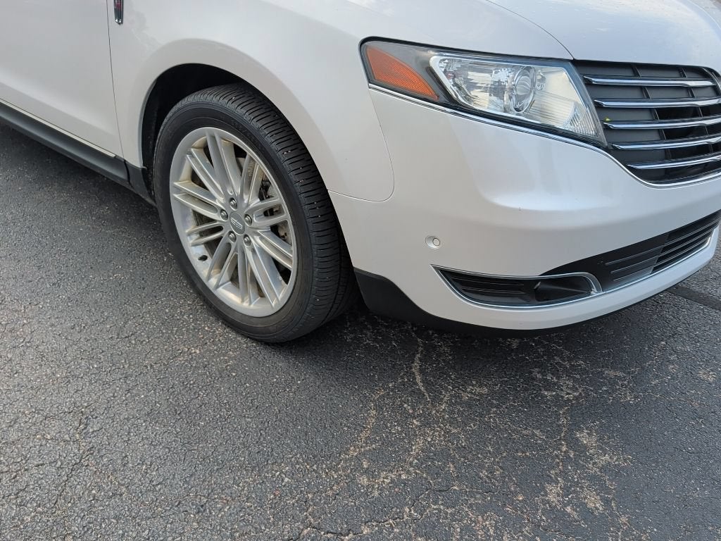 2018 Lincoln MKT Reserve